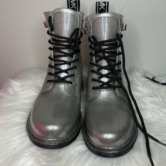 Micheal Kors Tavie Logo Glitter Rain Boot - Picture 1 of 3